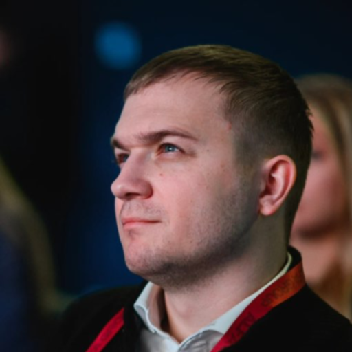 Максим Сидоренко