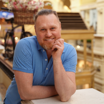 Александр Жуйков