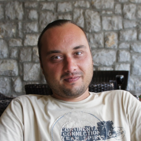 Александр Кузнецов