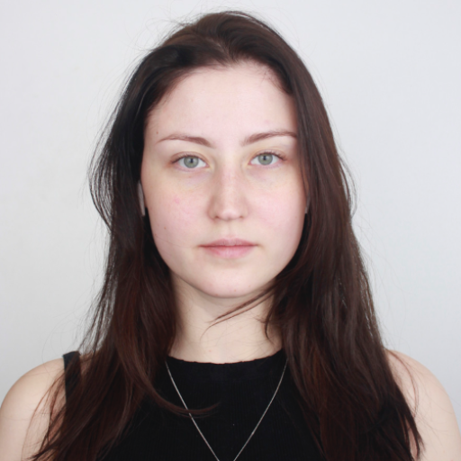 Ксения Кравис