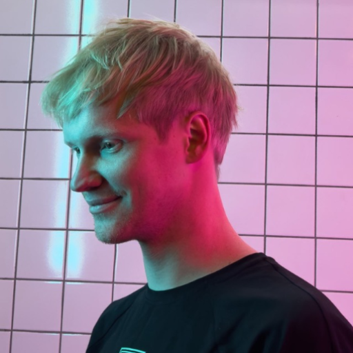 Maksim Volkov