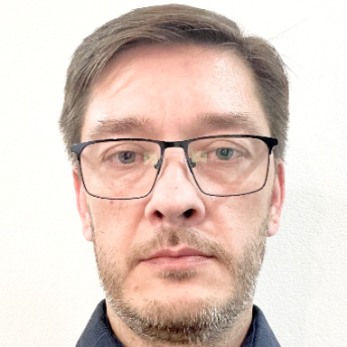 Денис Коваленко