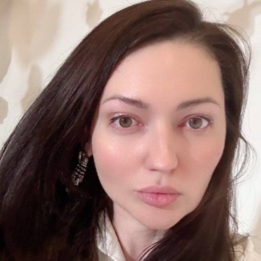 Елена Чеснокова