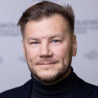 Илья Черников