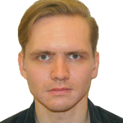 Арсений Углов