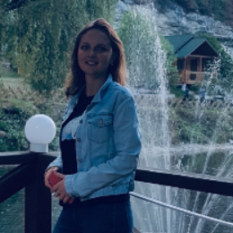 Яна Привалова