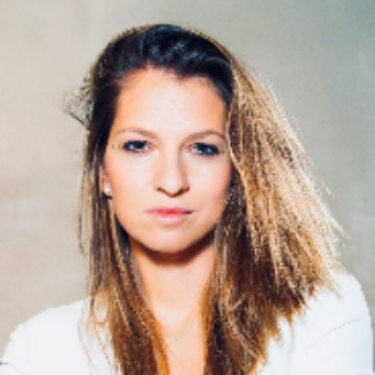 Анна Глушакова