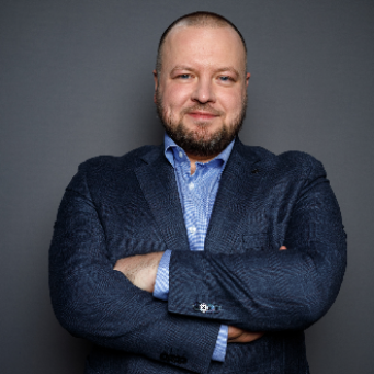Максим Большаков
