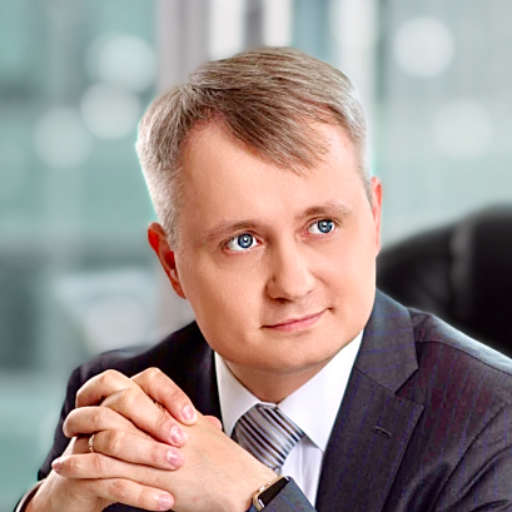 Максим Павлухин