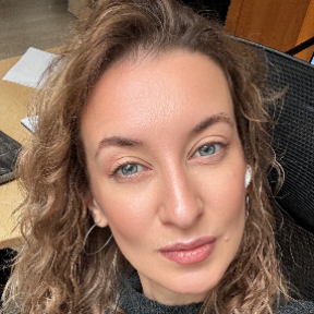 Елена Емельянова