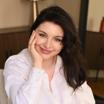 Ангелина Амирова
