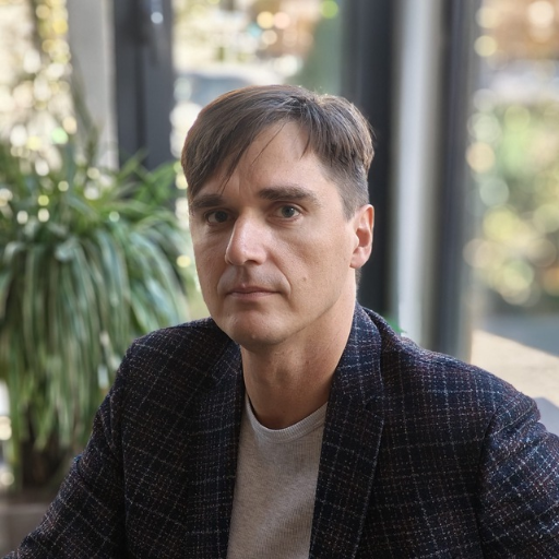 Дмитрий Богомолов