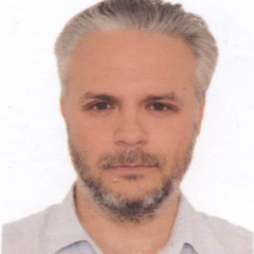 Максим Попов