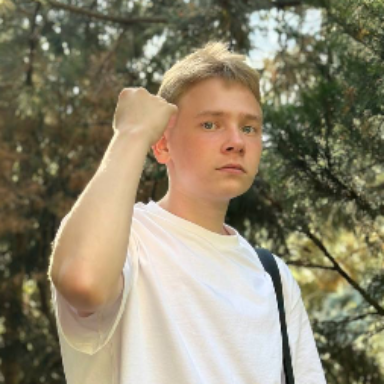 Илья Ратников