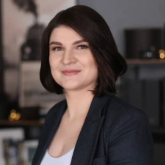 Анна Гарипова