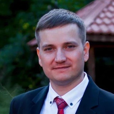 Артём Головин