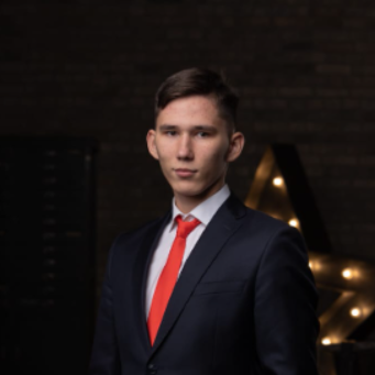 Владислав Насанов
