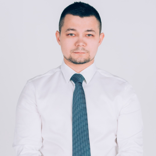 Роберт Халилов