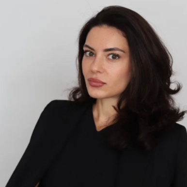 Полина Абалмасова