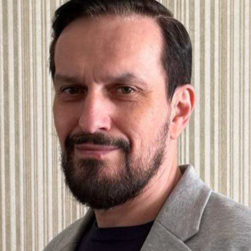 Владимир Акинин