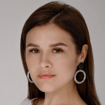 Елена Макарова